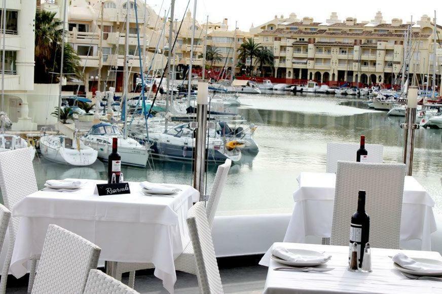 Apartament Benalmadena Puerto Marina Apartment Luaran gambar