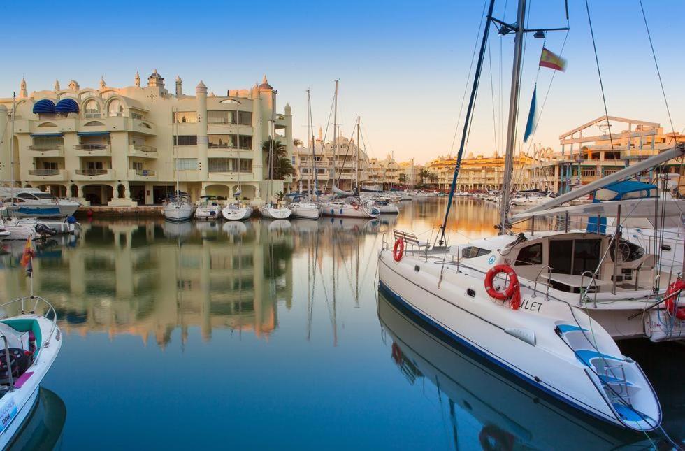 Apartament Benalmadena Puerto Marina Apartment Luaran gambar